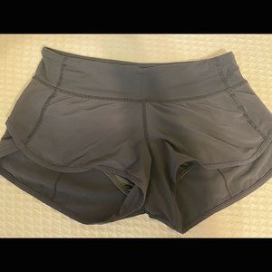 Lululemon Speed shorts 2.5” inseam, size 4